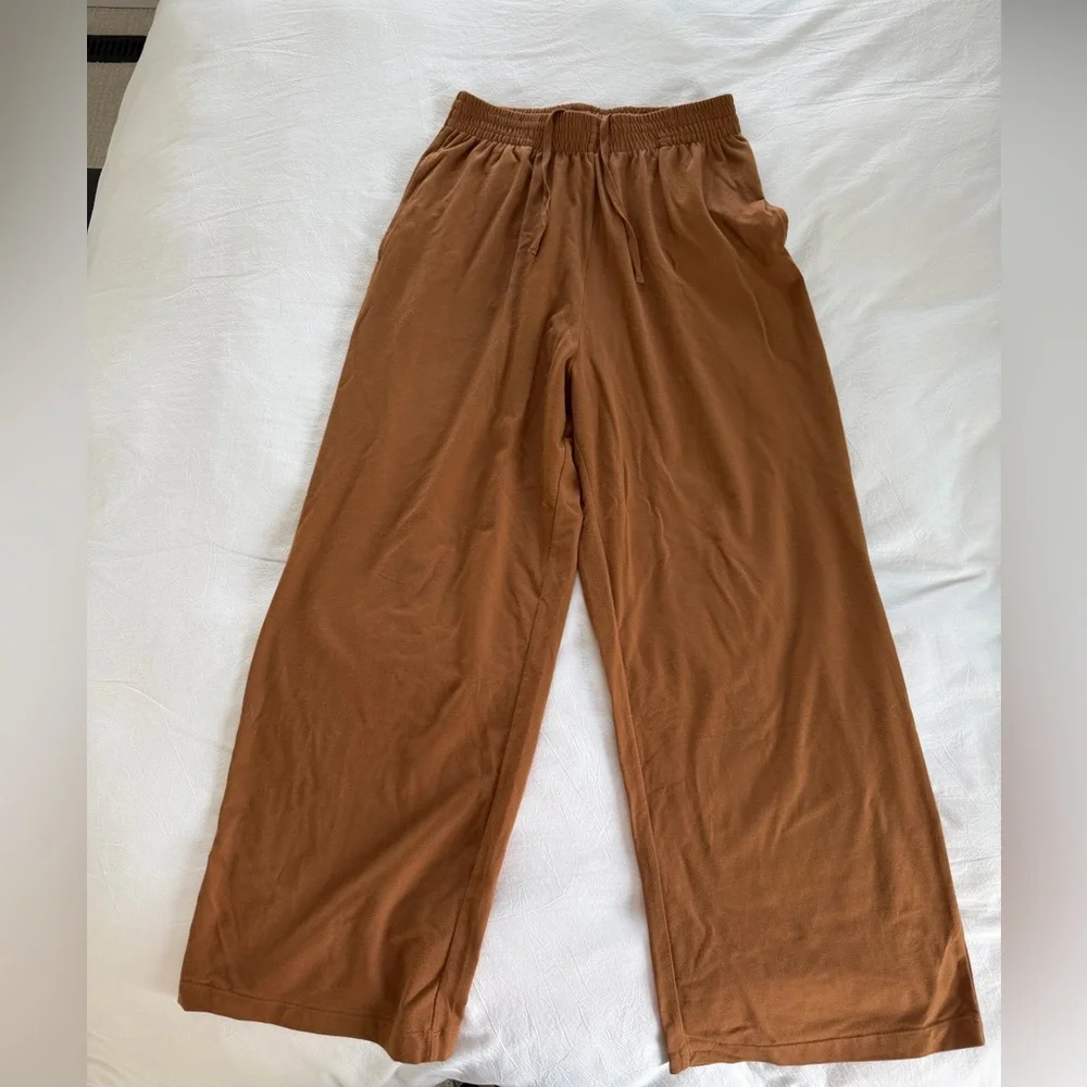 NWT SKIMS Wide-Leg Lounge Pants in Chai - Picture 3 of 7